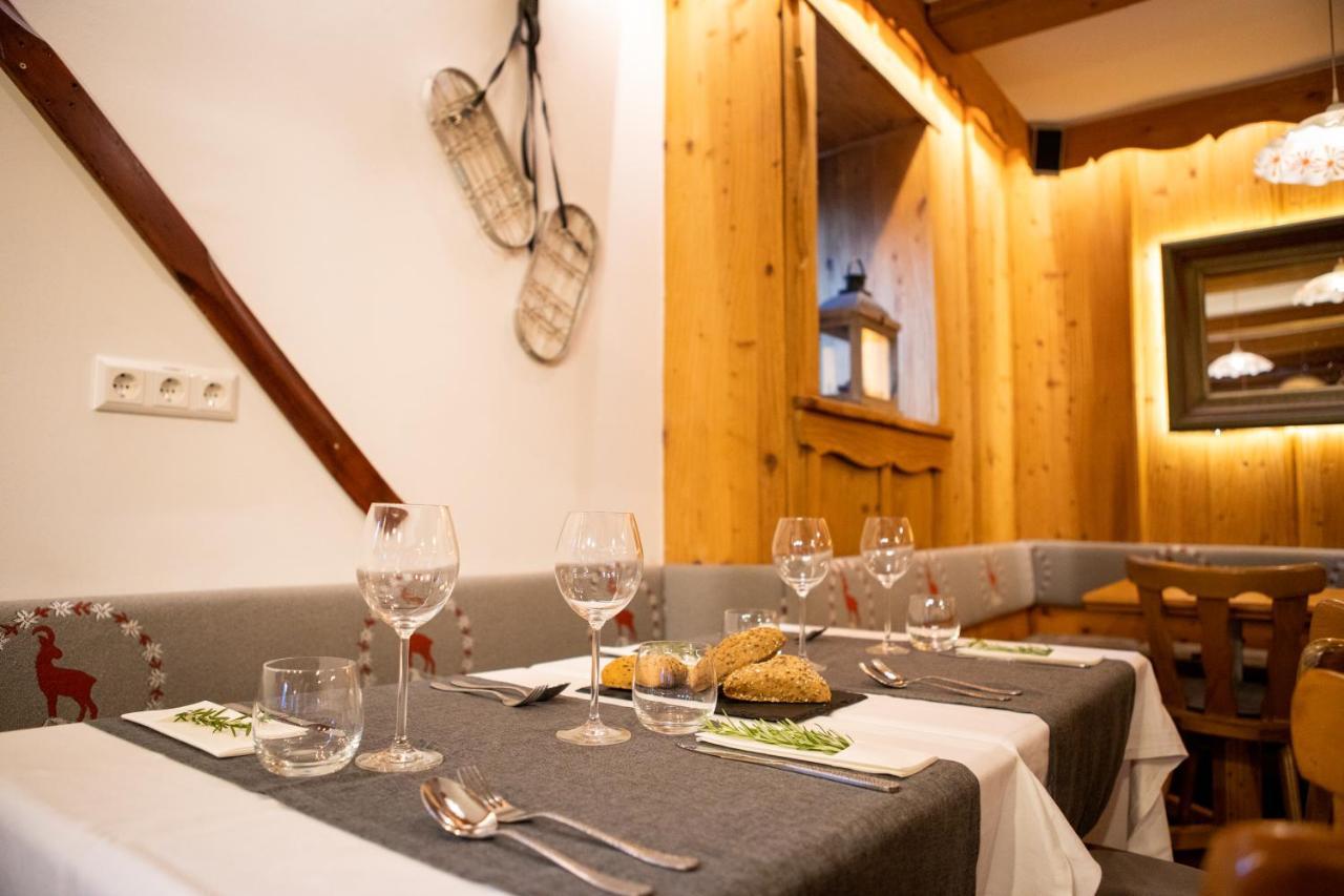 Hotel Wildrose Neukirchen am Grossvenediger Luaran gambar