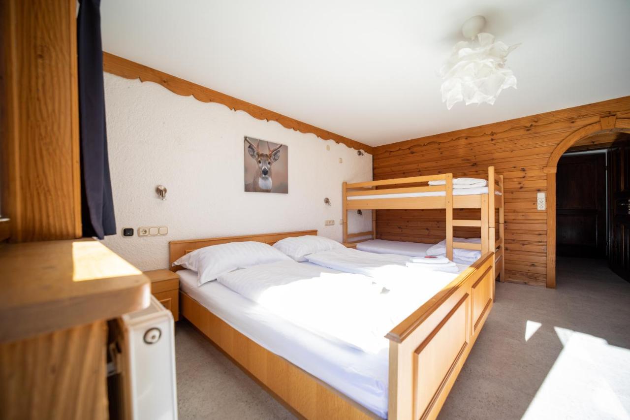 Hotel Wildrose Neukirchen am Grossvenediger Luaran gambar