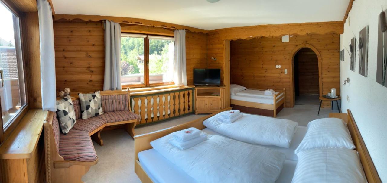 Hotel Wildrose Neukirchen am Grossvenediger Luaran gambar