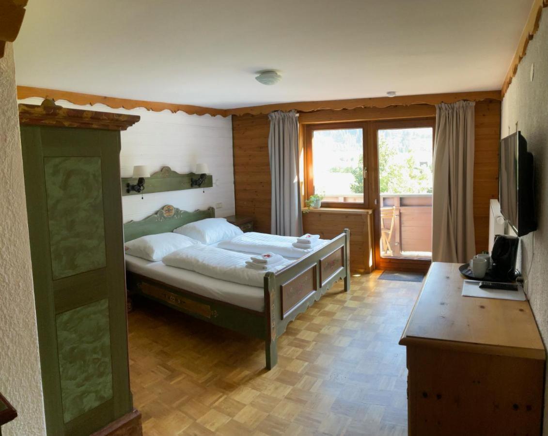 Hotel Wildrose Neukirchen am Grossvenediger Luaran gambar