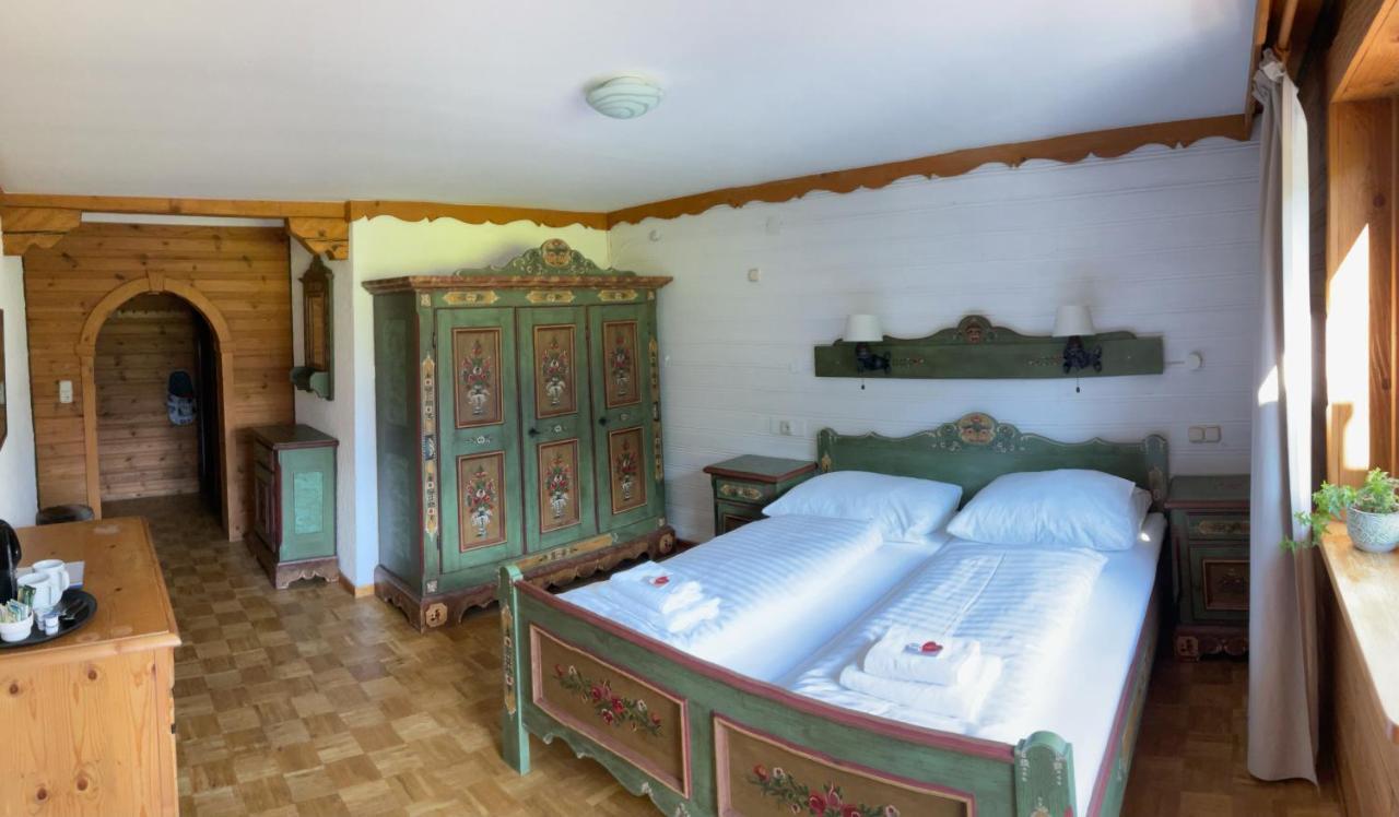 Hotel Wildrose Neukirchen am Grossvenediger Luaran gambar