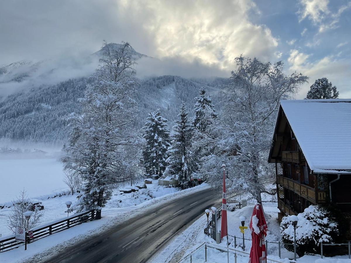 Hotel Wildrose Neukirchen am Grossvenediger Luaran gambar
