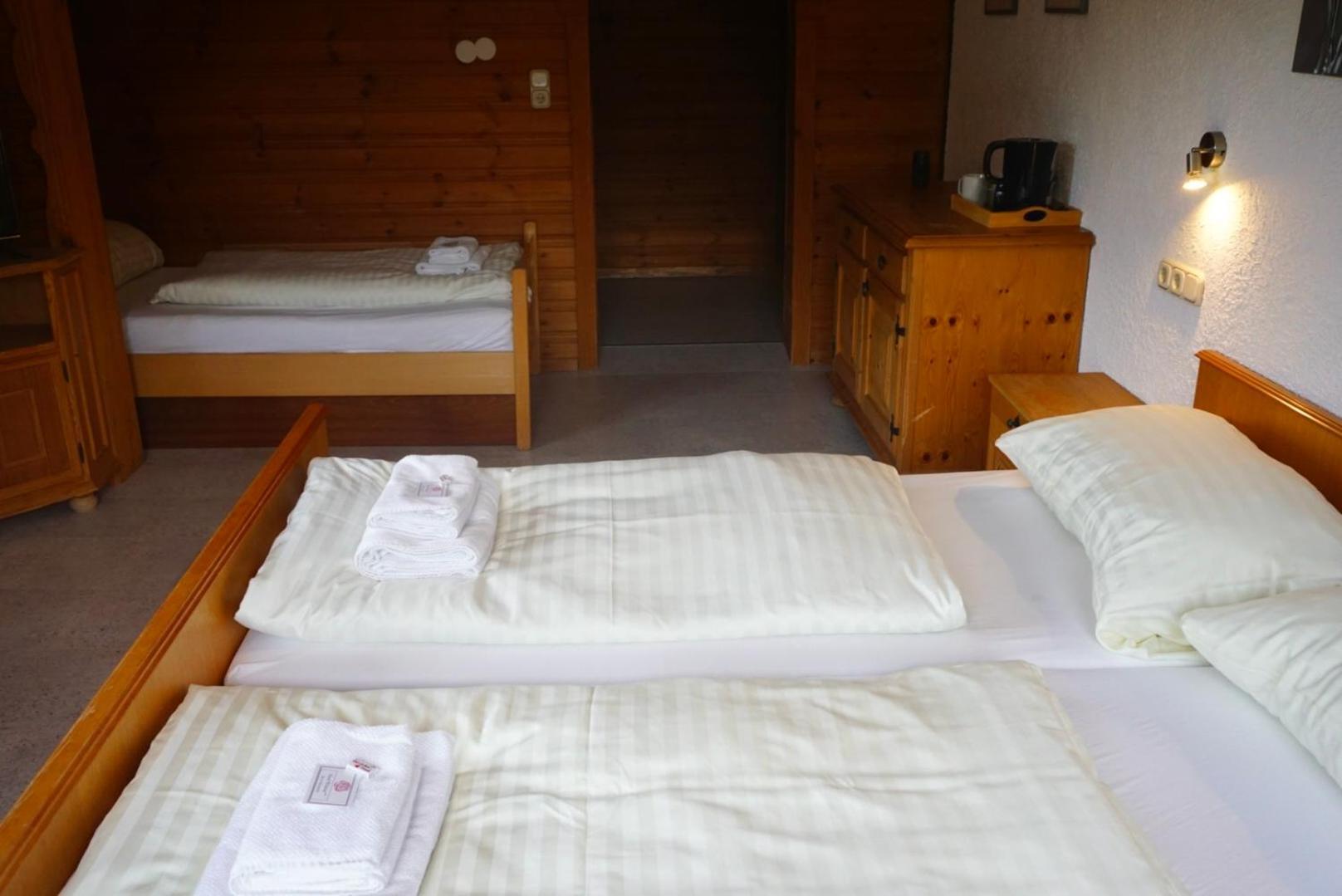 Hotel Wildrose Neukirchen am Grossvenediger Luaran gambar